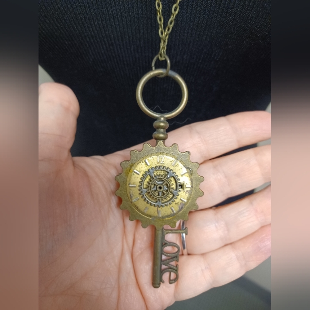 Handmade Antique Bronze Steampunk Key Love Necklace - Picture 2 of 5